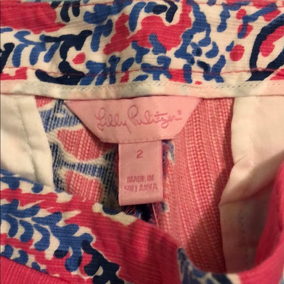 Lilly Pulitzer shorts - Picture 2 of 3